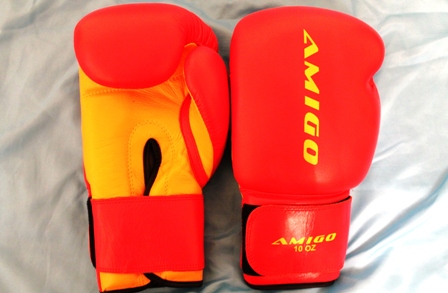 Перчатки боксерские AMIGO